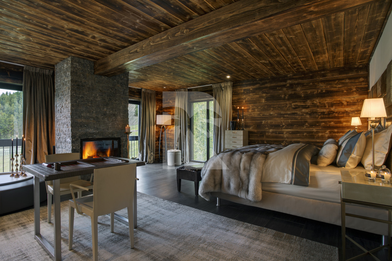 villa in  : Rent this brand new chalet with 8 bedrooms, ski in / ski out in Valberg. - Photo 2