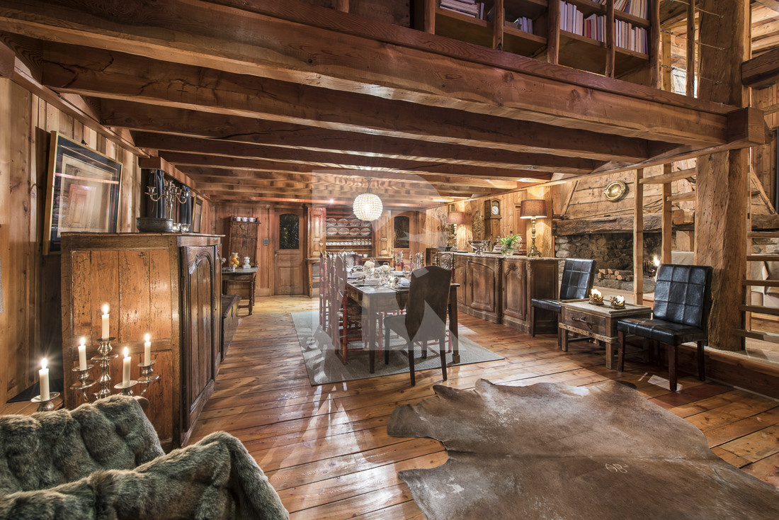 villa in Chamonix : Rent one of the oldest chalet of Chamonix located in the Village of 'les Bois' - Photo 1