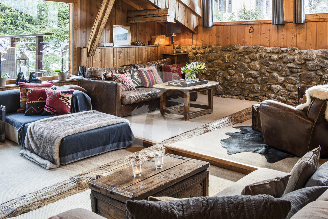 villa in Chamonix : Rent one of the oldest chalet of Chamonix located in the Village of 'les Bois' - Photo 5