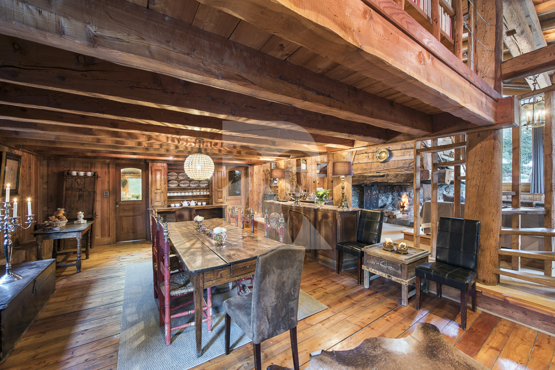 villa in Chamonix : Rent one of the oldest chalet of Chamonix located in the Village of 'les Bois' - Photo 0