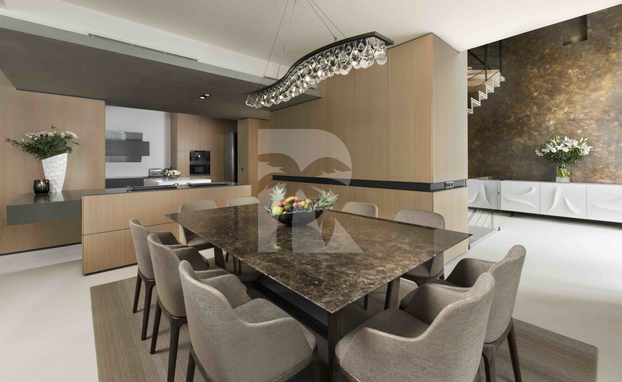 villa in Villefranche-sur-Mer : Rent this gorgeous villa with an extraordinary view of the bay of St Jean Cap Ferrat. - Photo 8