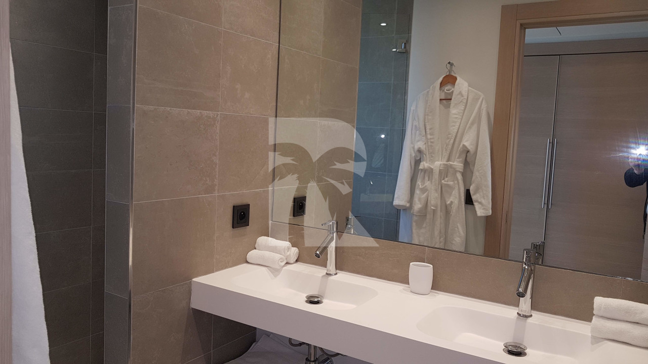 villa in Cannes : Rent this brand new villa in the heights of Cannes. - Photo 6