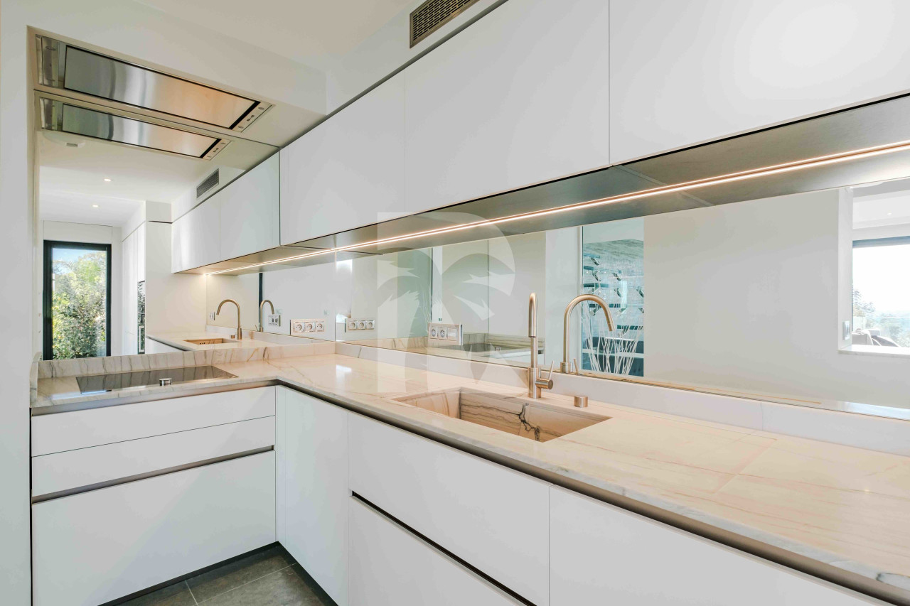 villa in Cannes : Rent this brand new modern villa in Cannes Californie - Photo 5