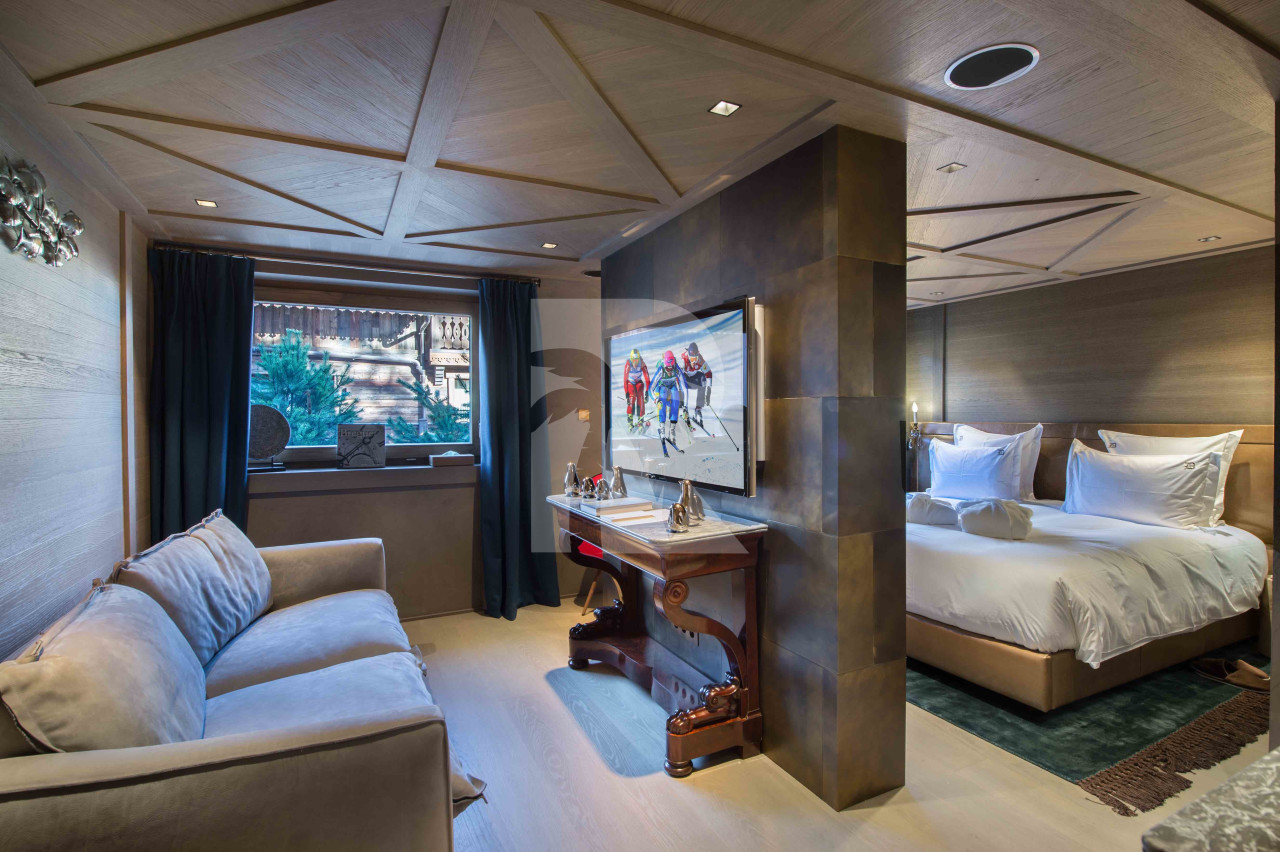 villa in Courchevel : Rent this luxurious 5 bedroom chalet, catered, with all the amenities . - Photo 8