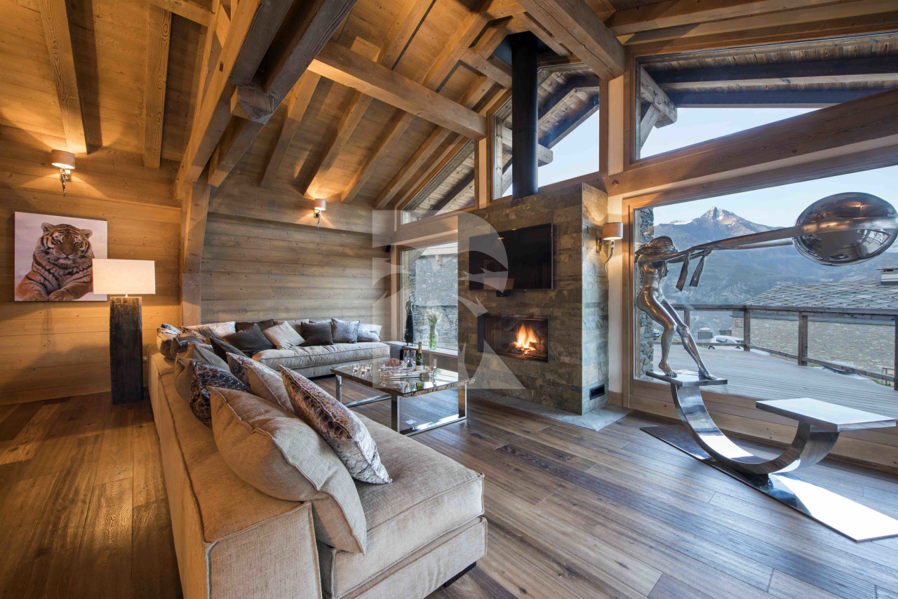 villa in Tignes : Rent this 5 bedroom chalet in Tignes Le lac with a great location. - Photo 8