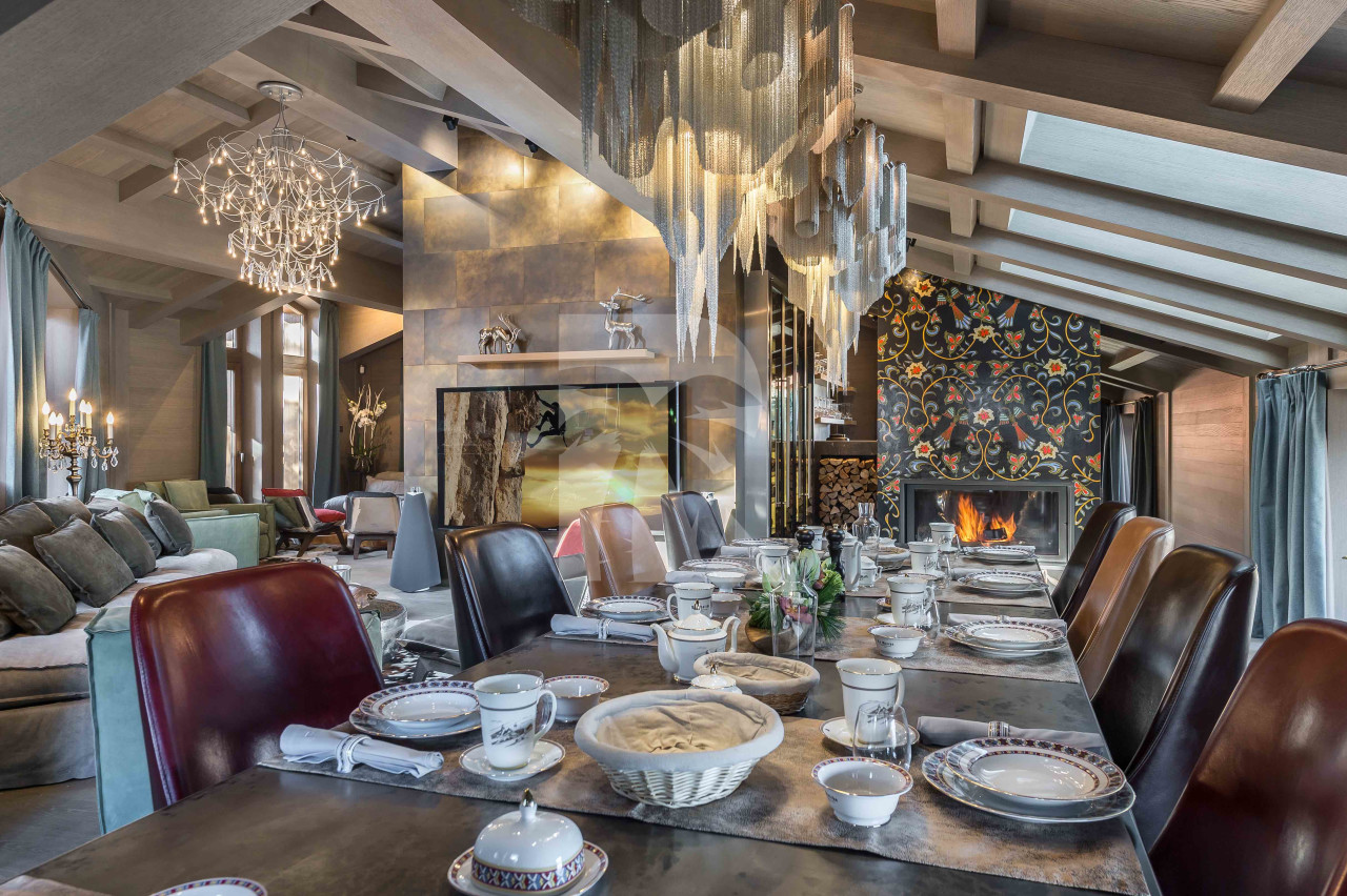 villa in Courchevel : Rent this luxurious 5 bedroom chalet, catered, with all the amenities . - Photo 3