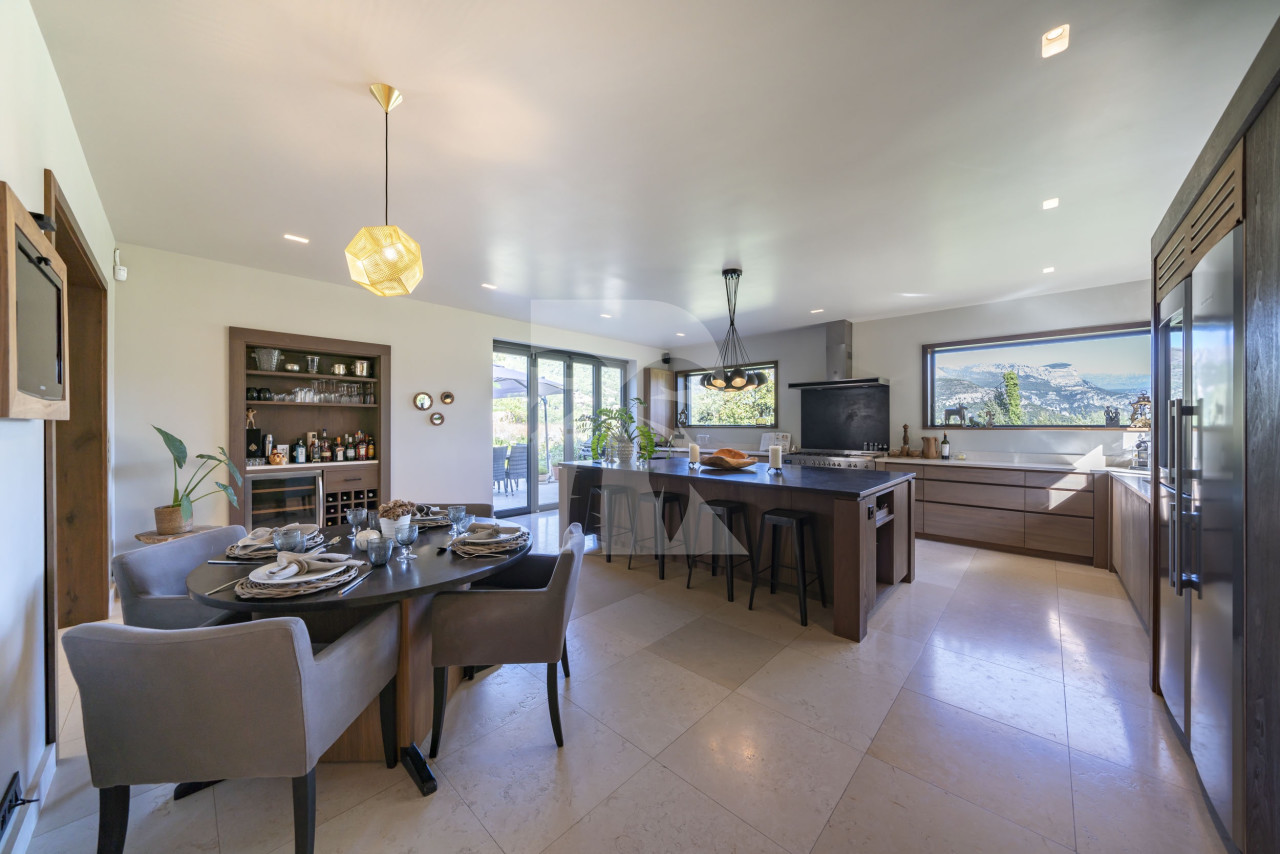 villa in Châteauneuf-Grasse : Rent beautiful newly renovated villa with a stunning tranquil location - Photo 8