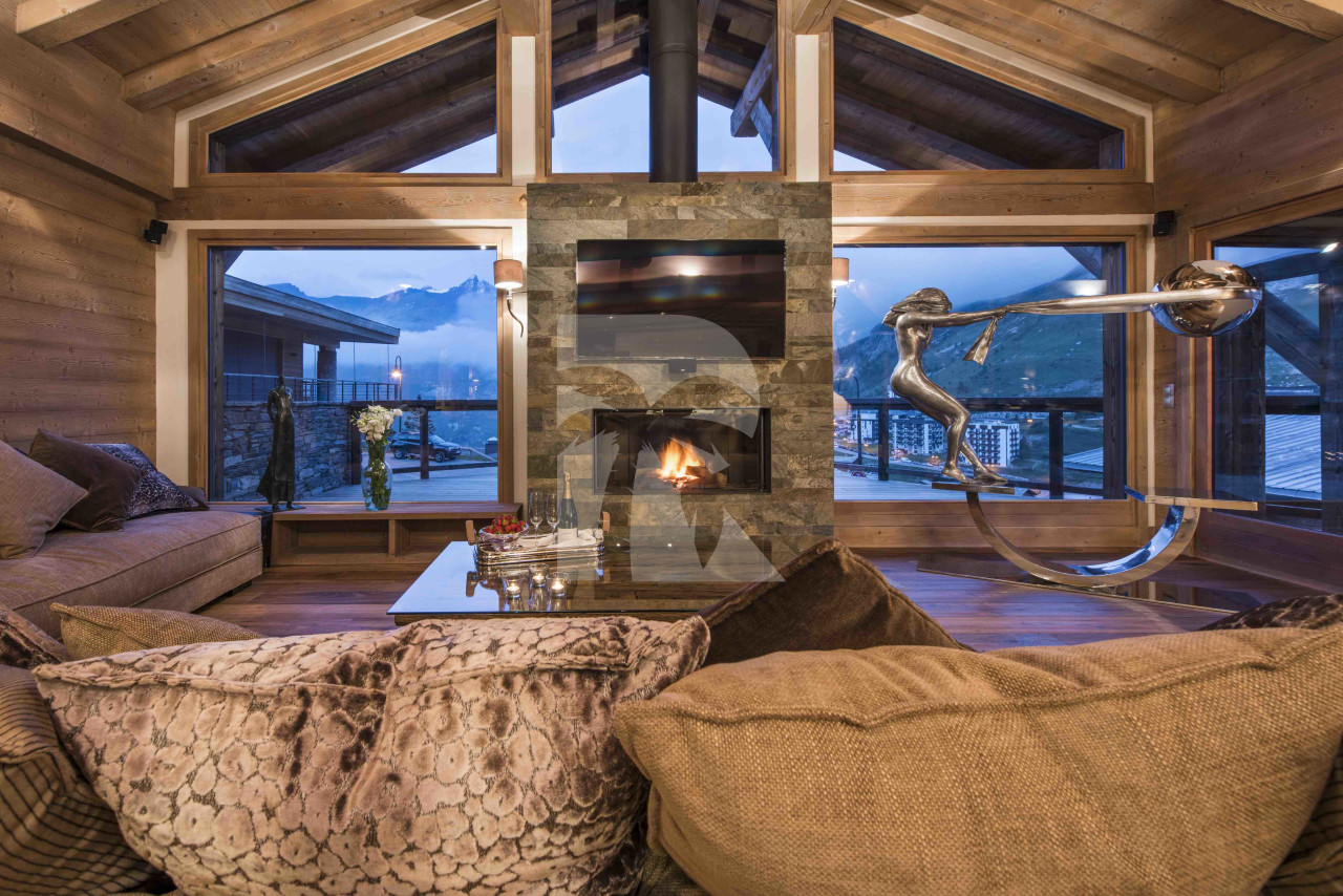 villa in Tignes : Rent this 5 bedroom chalet in Tignes Le lac with a great location. - Photo 7