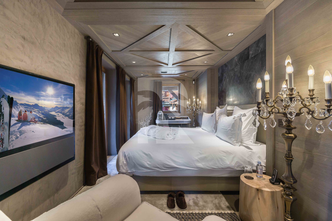 villa in Courchevel : Rent this luxurious 5 bedroom chalet, catered, with all the amenities . - Photo 6
