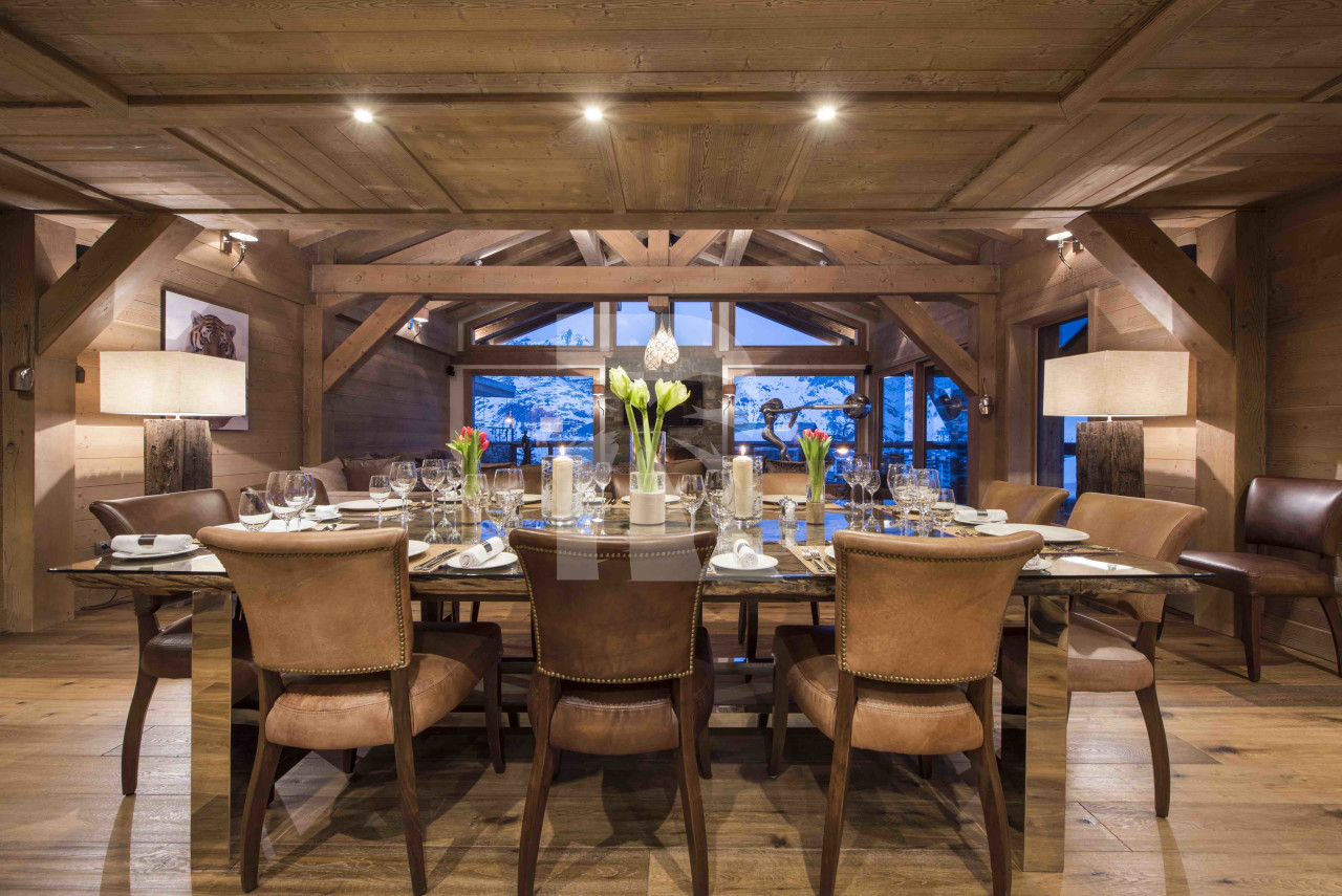 villa in Tignes : Rent this 5 bedroom chalet in Tignes Le lac with a great location. - Photo 2