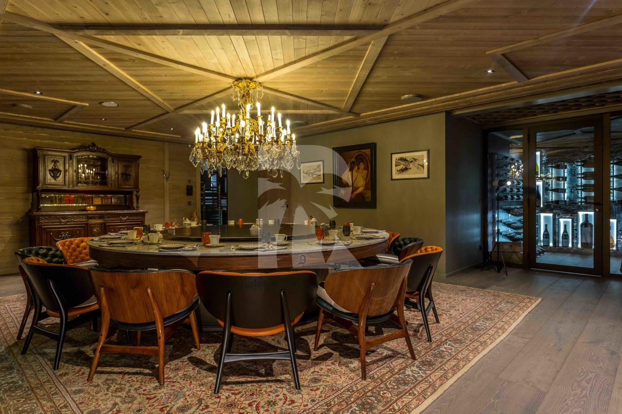villa in Val Thorens : Rent this luxurious 7 bedroom chalet located in the heart of Val Thorens. - Photo 2