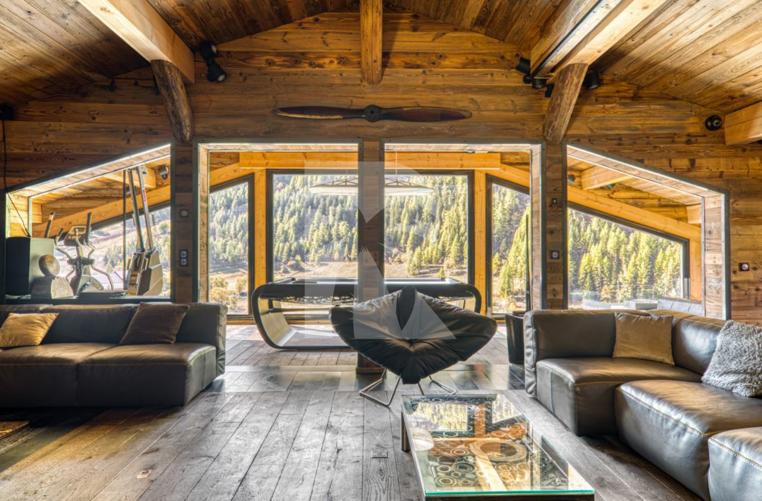villa in Tignes : Rent this incredible contemporary chalet in Tignes Brevières  with 7 ensuite bedrooms. - Photo 0