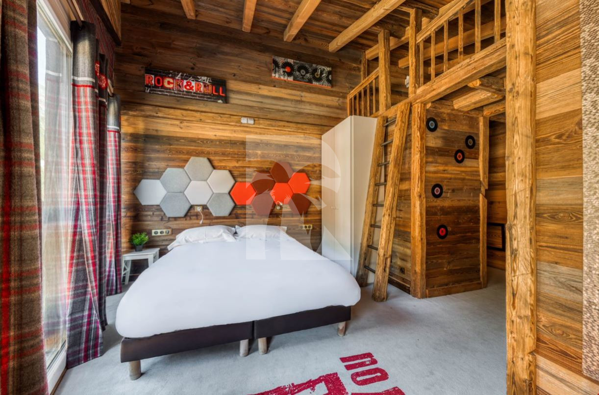 villa in Tignes : Rent this incredible 5 bedroom chalet in Tignes Brevières. - Photo 8