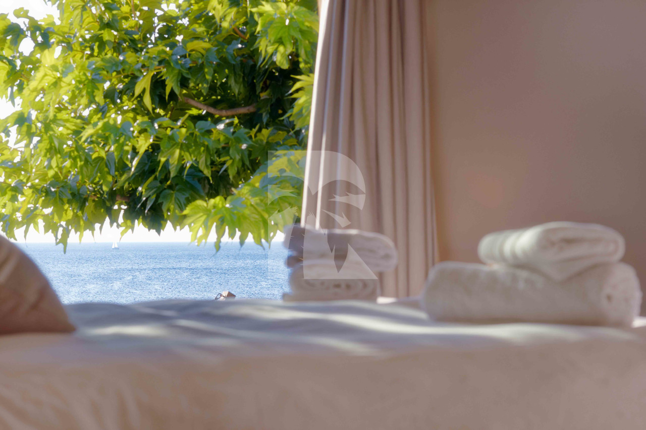 villa in Ramatuelle : Rent this waterfront villa in a private gated domain. - Photo 7