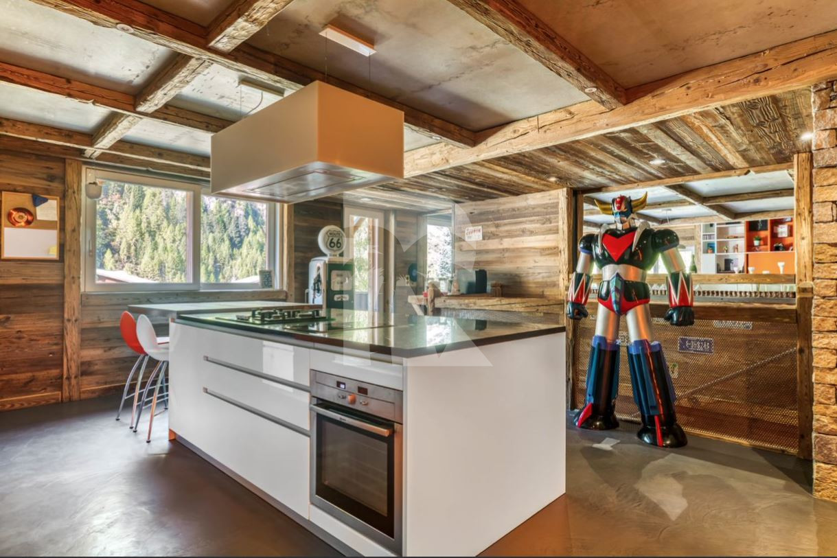 villa in Tignes : Rent this incredible 5 bedroom chalet in Tignes Brevières. - Photo 4