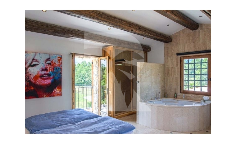 villa in Châteauneuf-Grasse : Rent wonderful newly renovated villa with private tennis court - Photo 8