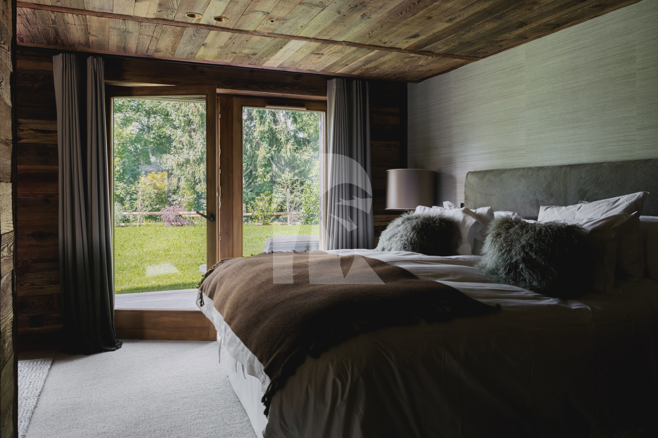 villa in Megève : Rent this fully staffed chalet over looking the stunning Mont d'Arbois in the heart of Megeve. - Photo 11