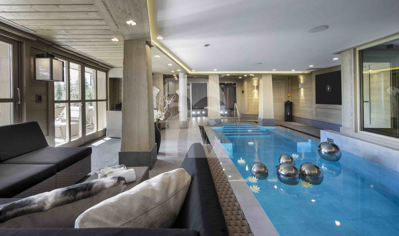 villa in Saint-Bon-Tarentaise : Rent this 5 bedrooms luxurious chalet on the slopes in Courchevel 1850 - Photo 1