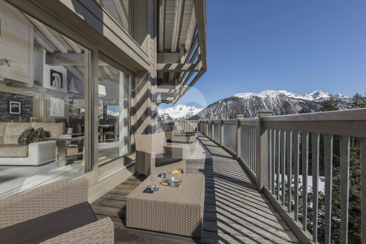 villa in Saint-Bon-Tarentaise : Rent this unique ski-in/ski-out  chalet location, with a panoramic view overlooking the valley. - Photo 12