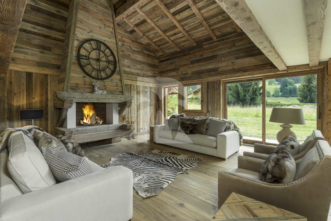 villa in Megève : Rent this luxurious 5 bedrooms chalet on the edge of Rochebrune, over-looking the stunning Mont Charvin. - Photo 3