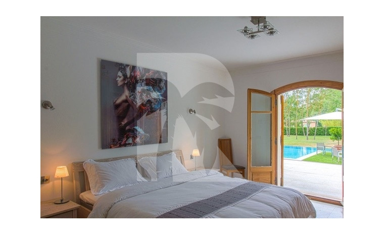 villa in Châteauneuf-Grasse : Rent wonderful newly renovated villa with private tennis court - Photo 6