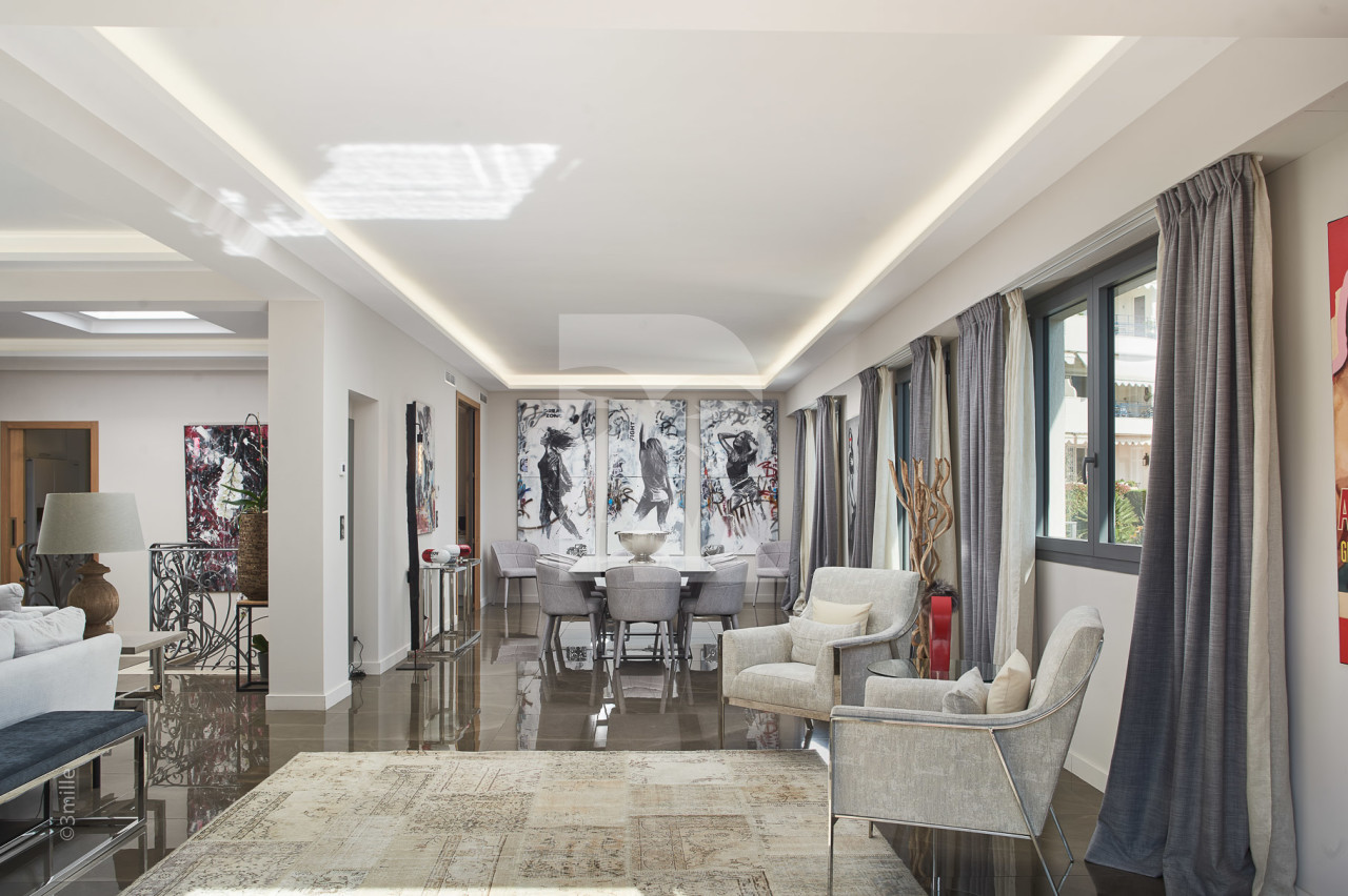 villa in Cannes : Rent this unique property located on the Famous Croisette within walking distance to all the amenities, restaurants, nightlife of Cannes - Photo 7