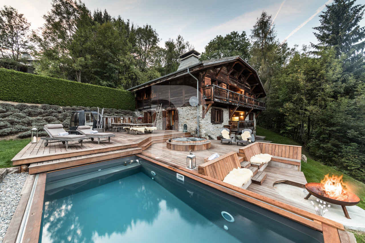 villa in Les Gets : Rent the most iconic Chalet in the Alps, located in the Chic Alpine resort of Les Gets. - Photo 8