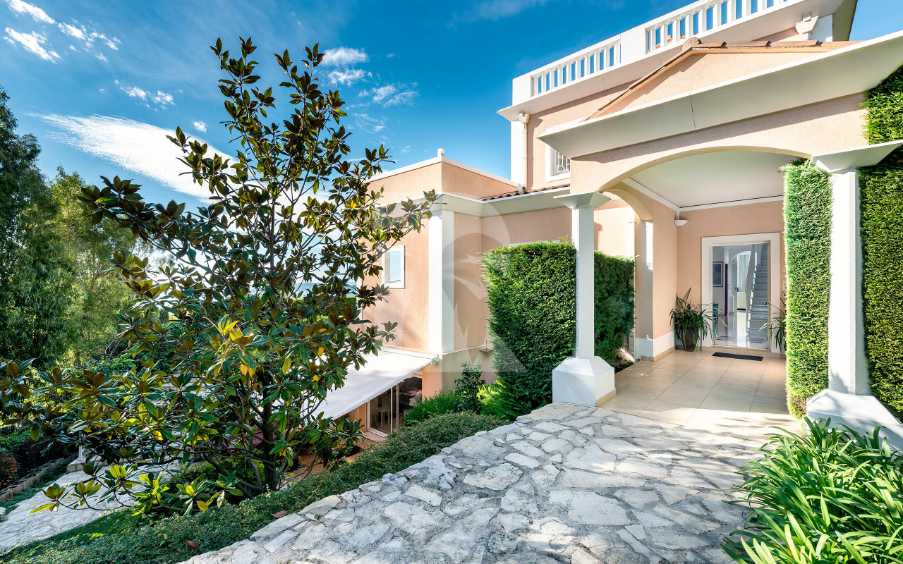 villa in Cap-d'Ail : Rent magnificent villa with a wonderful sea view close to Monaco - Photo 6