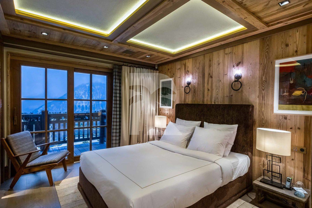 villa in Courchevel : Rent this ultimate luxury chalet of 6 ensuite bedrooms located in les Chenus. - Photo 10