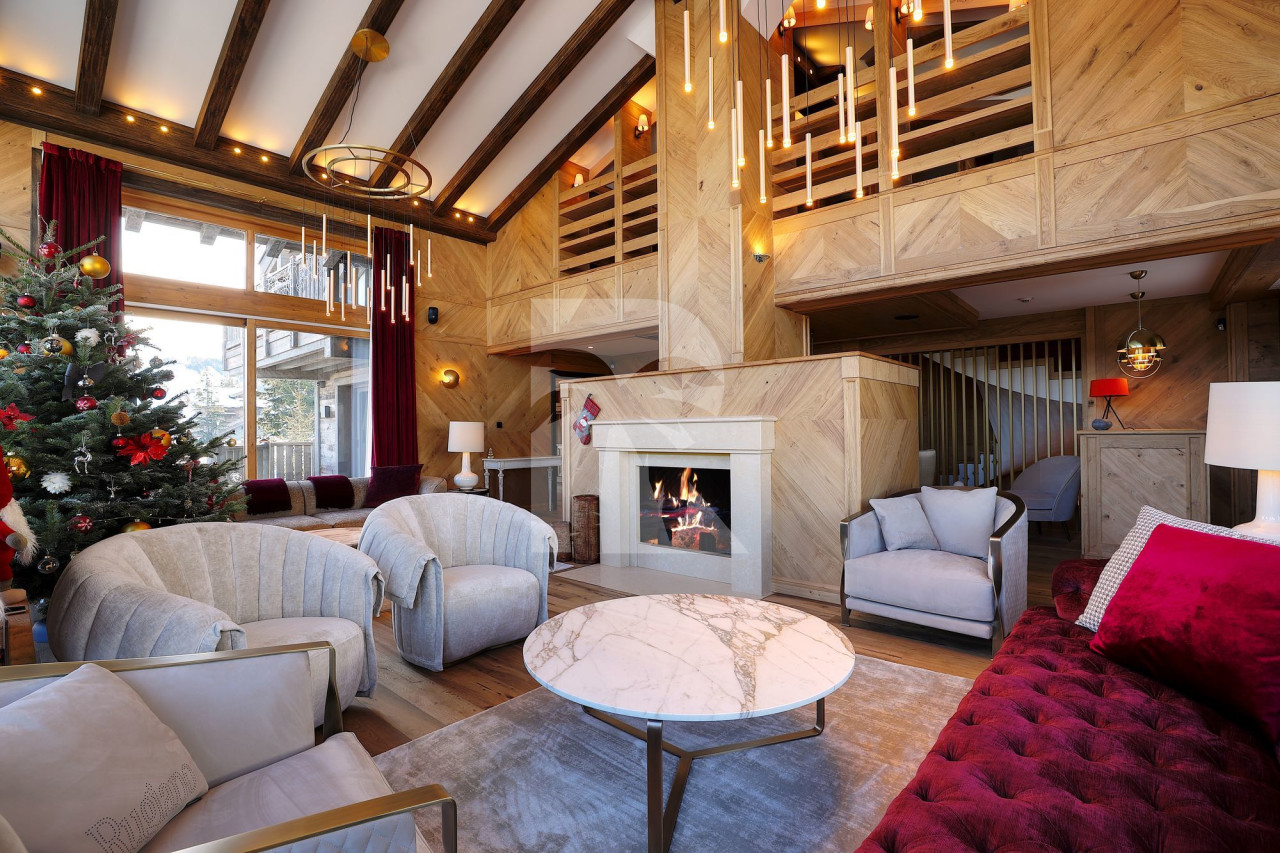 villa in Courchevel : Rent this prestigious chalet nestled in the Cospillot area in Courchevel 1850 which can accommodate 14 guests - Photo 0