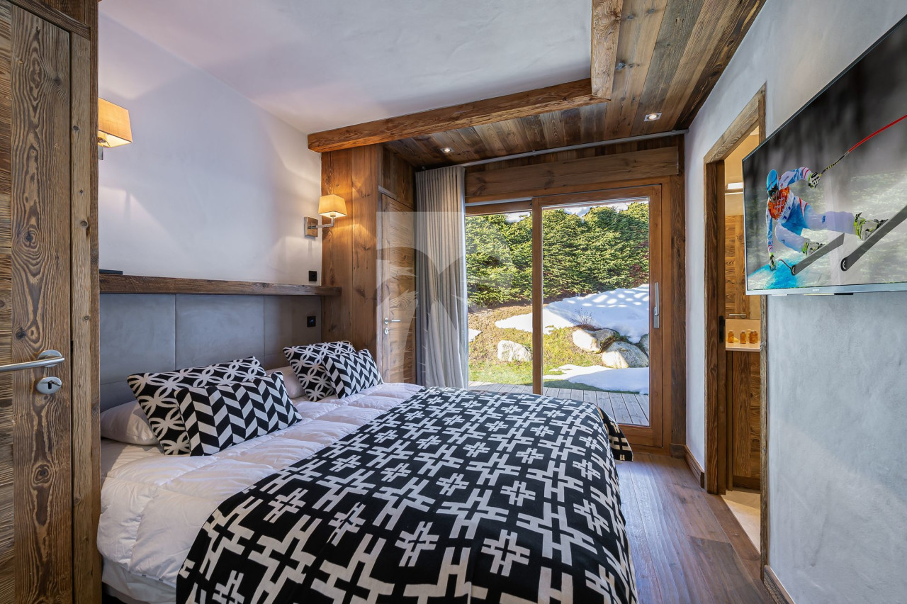 villa in Megeve : Rent this lovely family chalet for 10 guests with a large wellness area in Megeve, le Jaillet. - Photo 8
