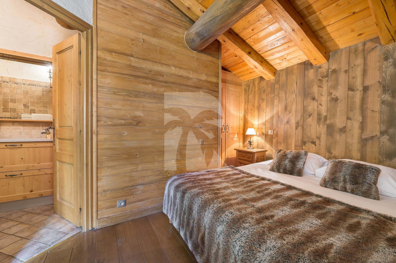 villa in Val d'Isere : Rent this chalet located right in the center of Val d'Isère and at only 150m from the slopes. - Photo 9