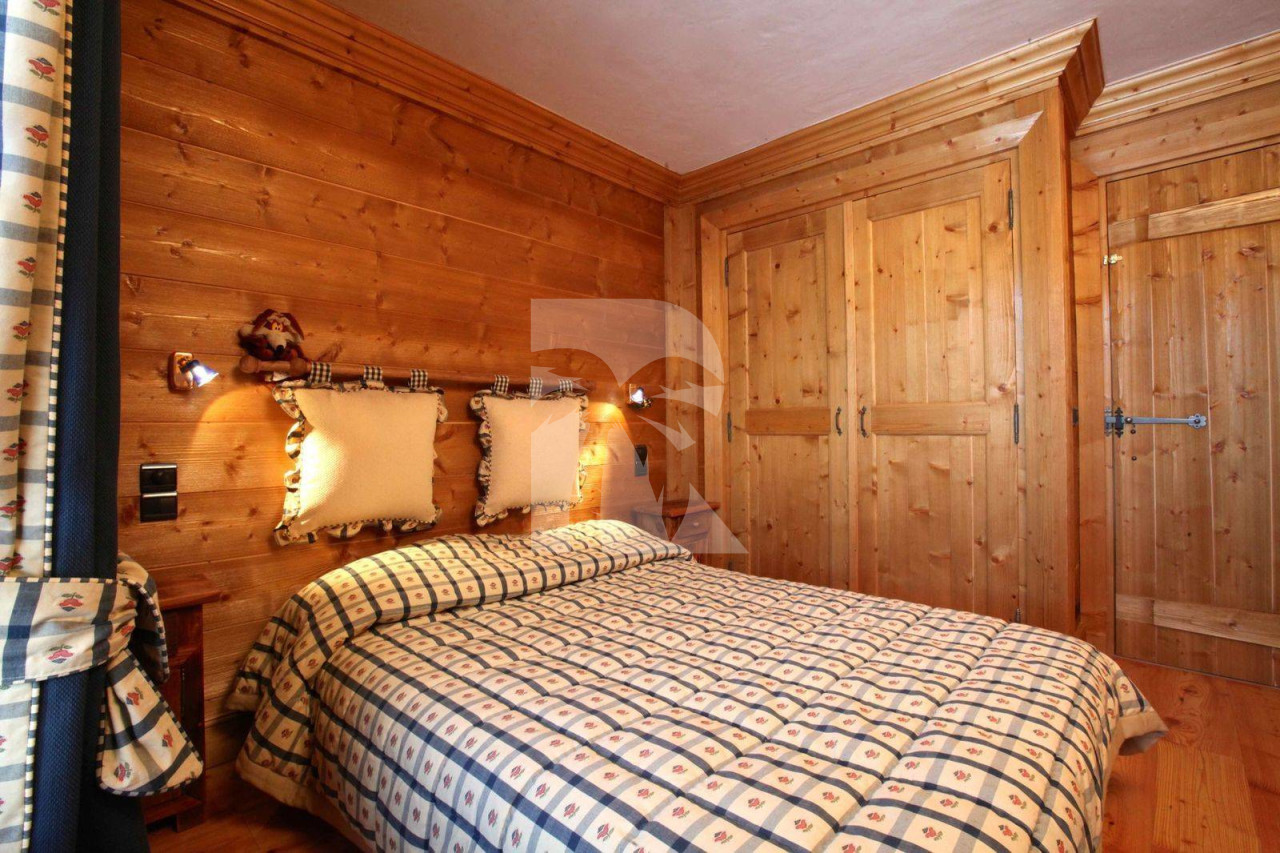 villa in Courchevel : This beautiful chalet full of character located in the Jardin Alpin in Courchevel - Photo 8
