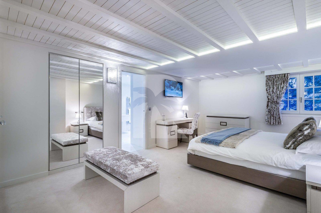 villa in Courchevel : Rent this beautiful ski in / Ski out chalet in the area of Belvedere in Courchevel Moriond. - Photo 6