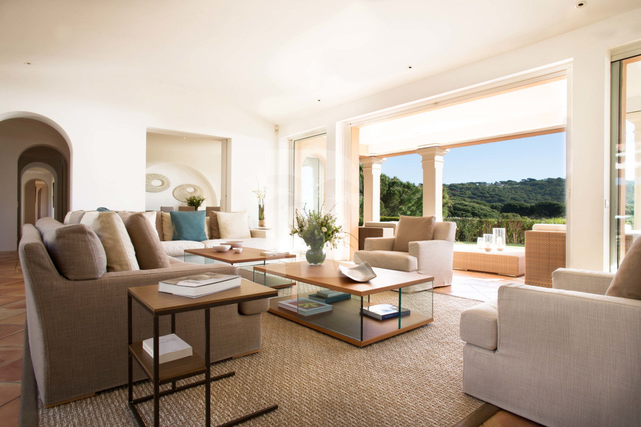villa in St Tropez : Rent this luxurious provencal property of 460 sqm which can accommodate up to 10 guests. - Photo 6