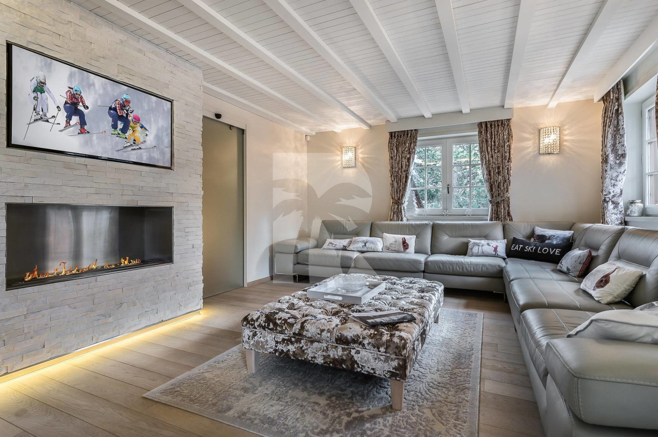 villa in Courchevel : Rent this beautiful ski in / Ski out chalet in the area of Belvedere in Courchevel Moriond. - Photo 1