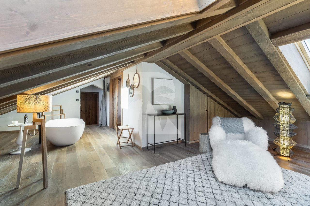 villa in Meribel : Rent this prestigious and comfortable chalet for 10 guests in Méribel Le Raffort. - Photo 9