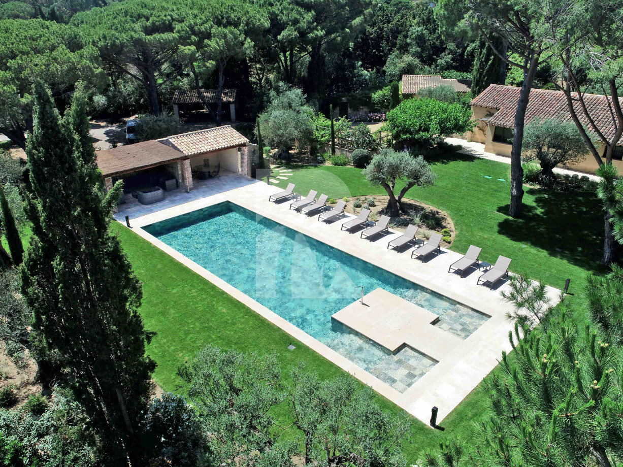 villa in Saint-Tropez : Rent provencal open-plan villa carefully decorated 3m walk from Pampellone’s best beaches - Photo 1