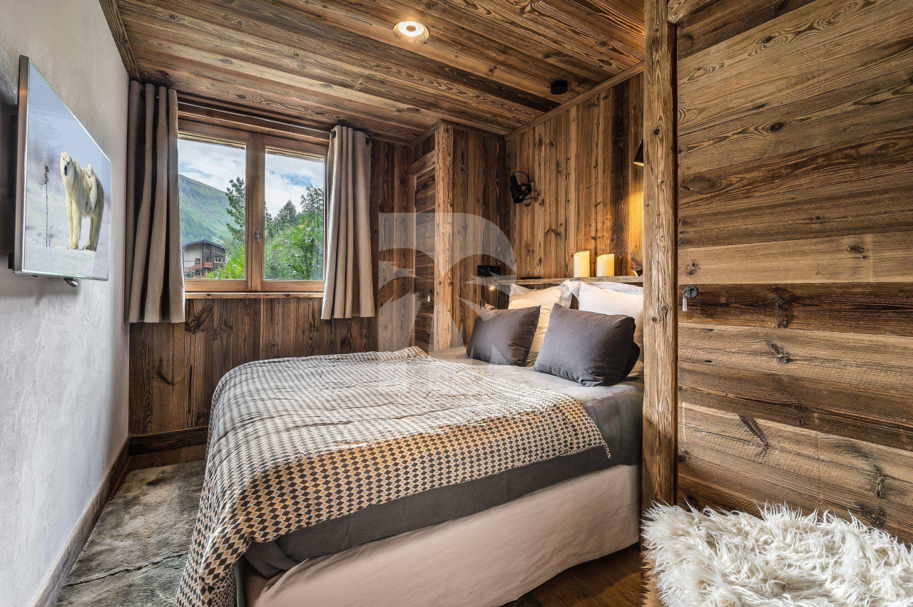 villa in Val d'Isere : Rent this chalet located in the hamlet of Le petit Alaska for 10 guests. - Photo 11