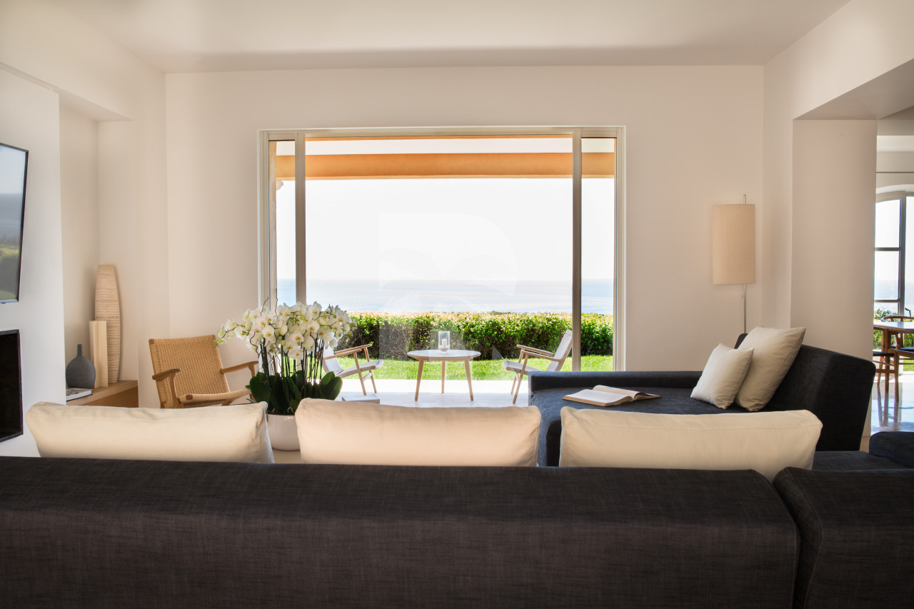 villa in St Tropez : Rent this sea view property in a private gated and secured domain in St Tropez. - Photo 5
