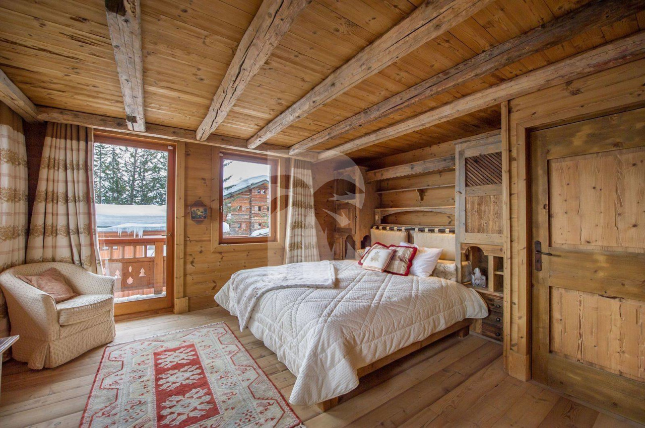 villa in Courchevel : Rent this family chalet with 4 bedrooms in Les Chenus - Photo 8