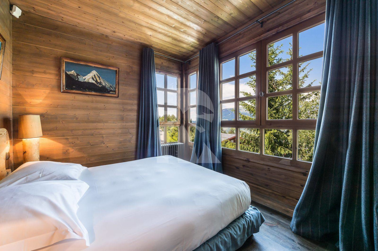 villa in Courchevel : Rent this chalet located in the private hamlet of Les Brigues, only 20 meters from the slopes. - Photo 11