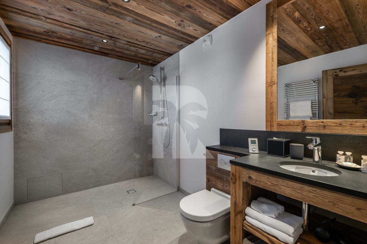 villa in St Martin de Belleville : Rent this modern chalet located in St Martin de Belleville with an indoor swimming pool - Photo 12