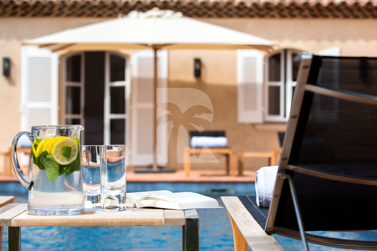 villa in St Tropez : Rent this extraordinary property  nestled in a private and secured domain close to St Tropez. - Photo 0