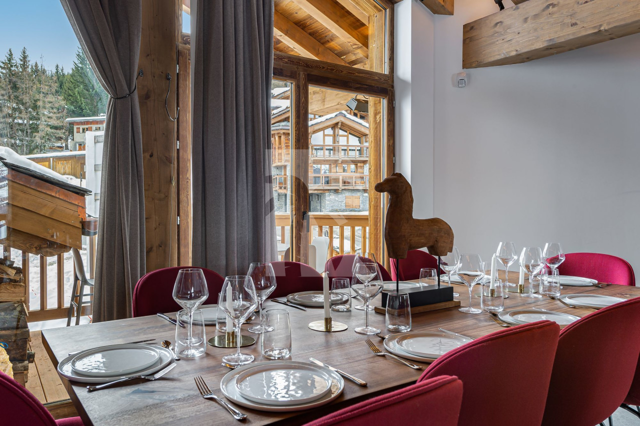 villa in Courchevel : Rent this brand new chalet in Courchevel Village for 14 guests. - Photo 2