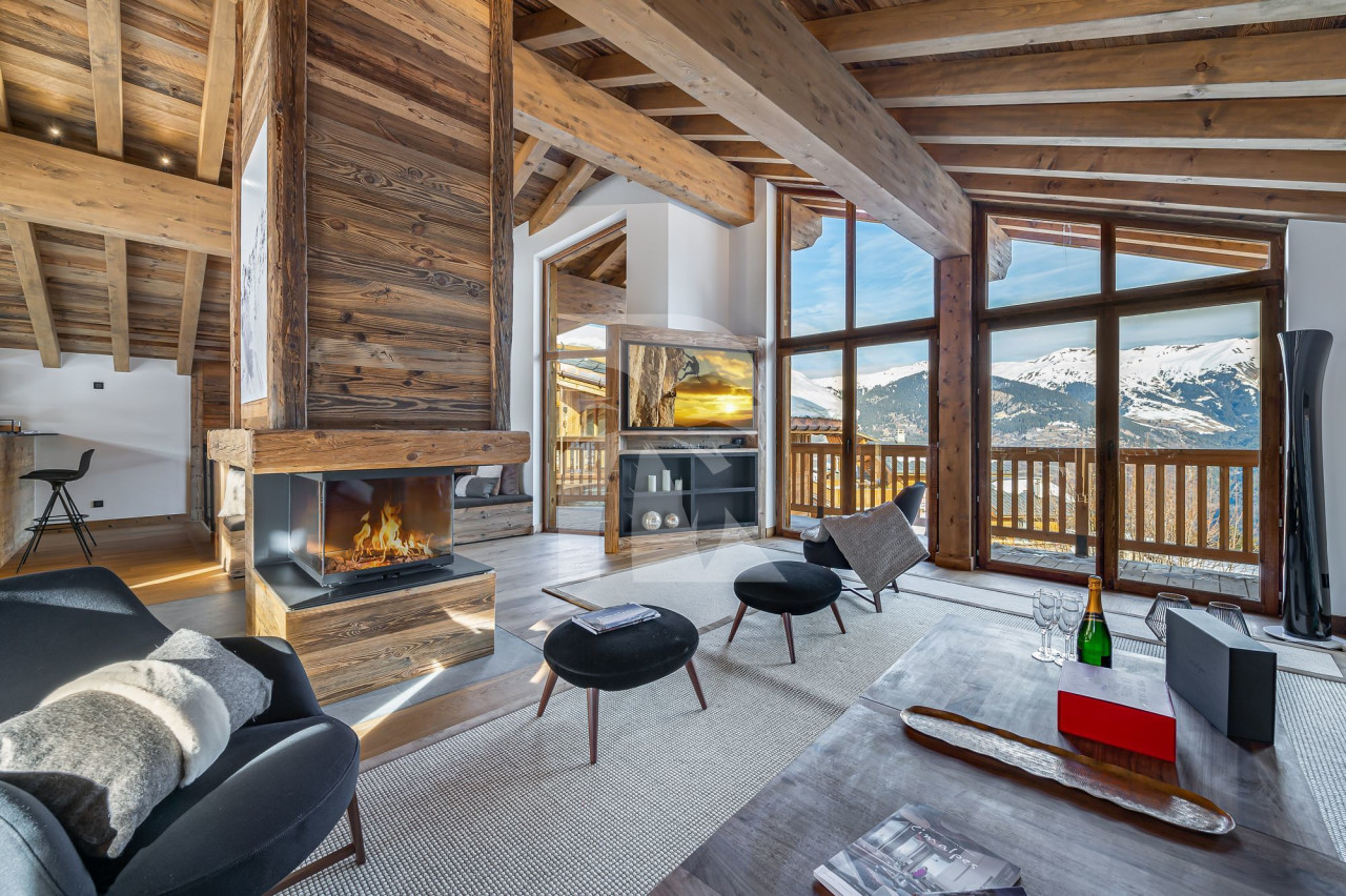 villa in Courchevel : Rent this chalet built in 2019 with all the amenities you may need for a lovely stay. - Photo 3