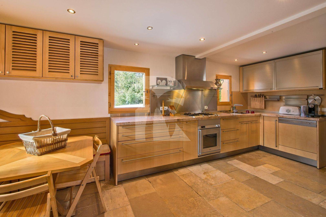 villa in Meribel : Rent this authentic family Savoyard chalet at few minutes walk form the center. - Photo 6