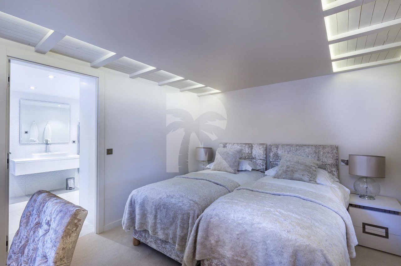 villa in Courchevel : Rent this beautiful ski in / Ski out chalet in the area of Belvedere in Courchevel Moriond. - Photo 9