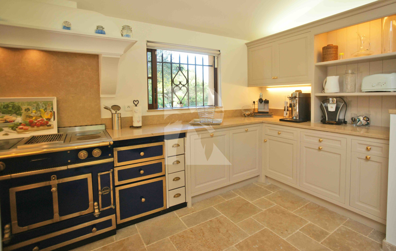villa in Saint-Tropez : Rent provencal open-plan villa carefully decorated 3m walk from Pampellone’s best beaches - Photo 6