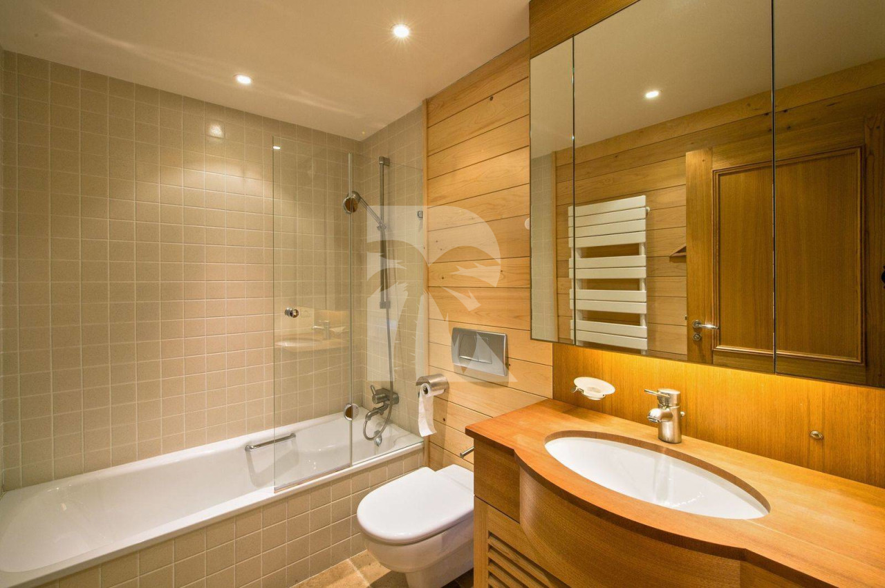 villa in Meribel : Rent this authentic family Savoyard chalet at few minutes walk form the center. - Photo 8